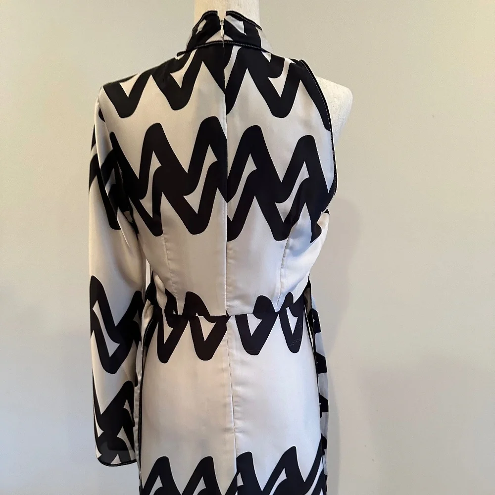 Alexis Elina Dress | Size M - Picture 7 of 16